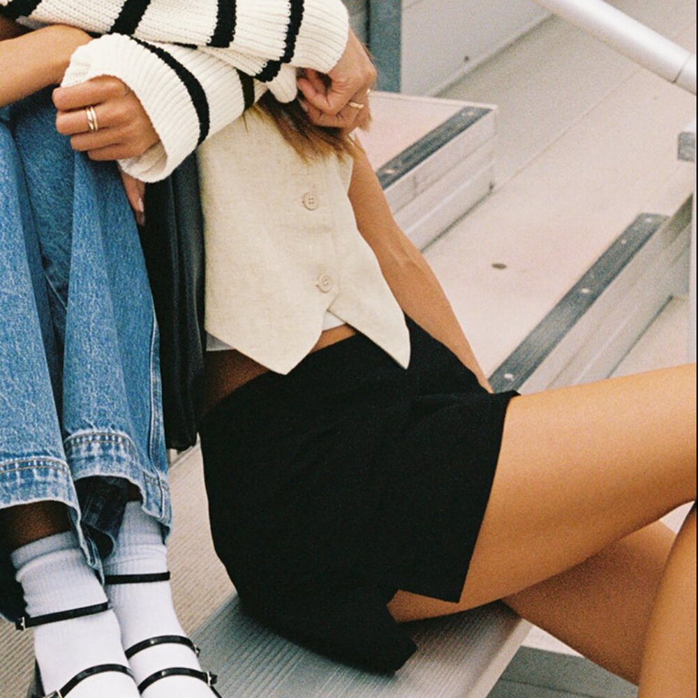 Black skort